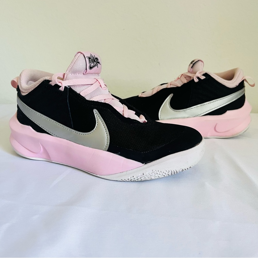 Nike Hustle DX SU21 Girls Volleyball Court Shoes Sneakers Size 5Y